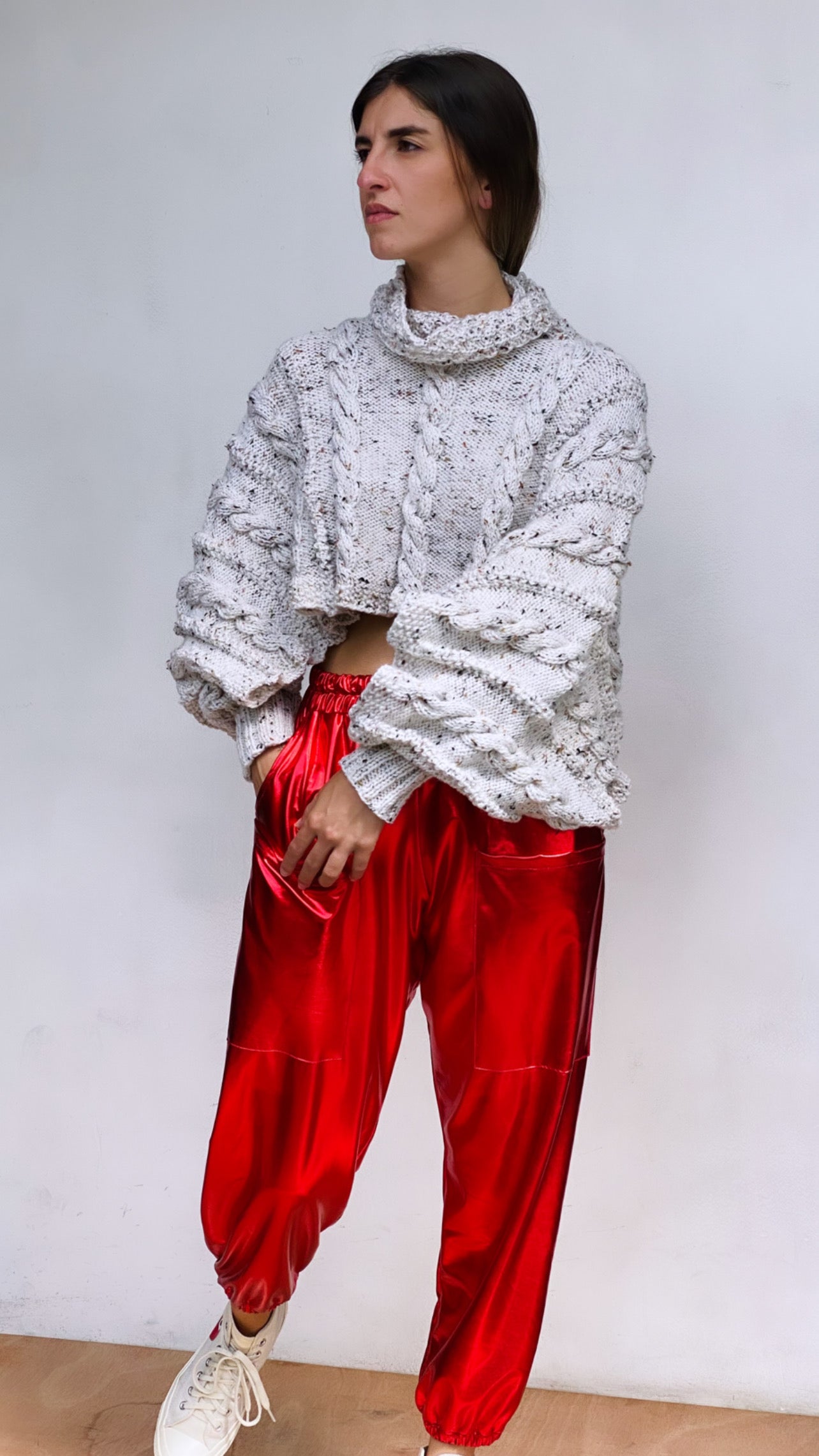Pantalón metalizado rojo
