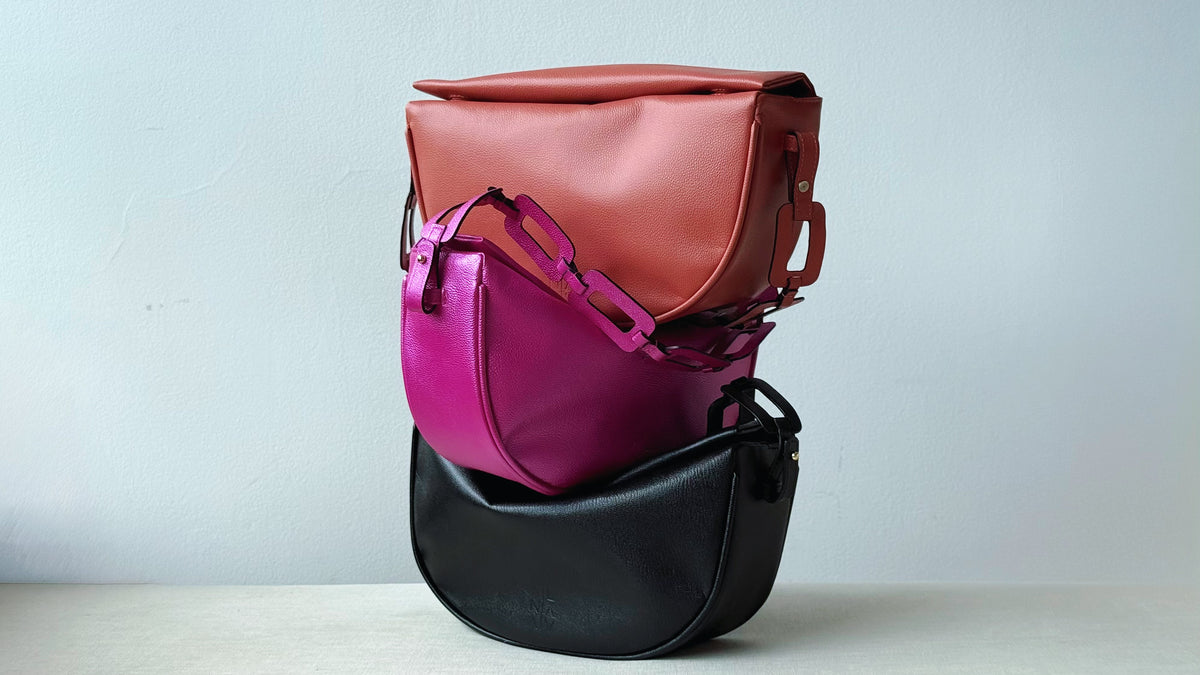 mimi bag ovalos strap rosa metalizada