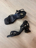 Lorna Wood Heel Black · Silvia Cobos · vista 2