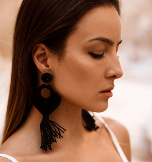 Aretes Maya tweed · Aguadulce · vista 2 · joyería de autor latinoamericano