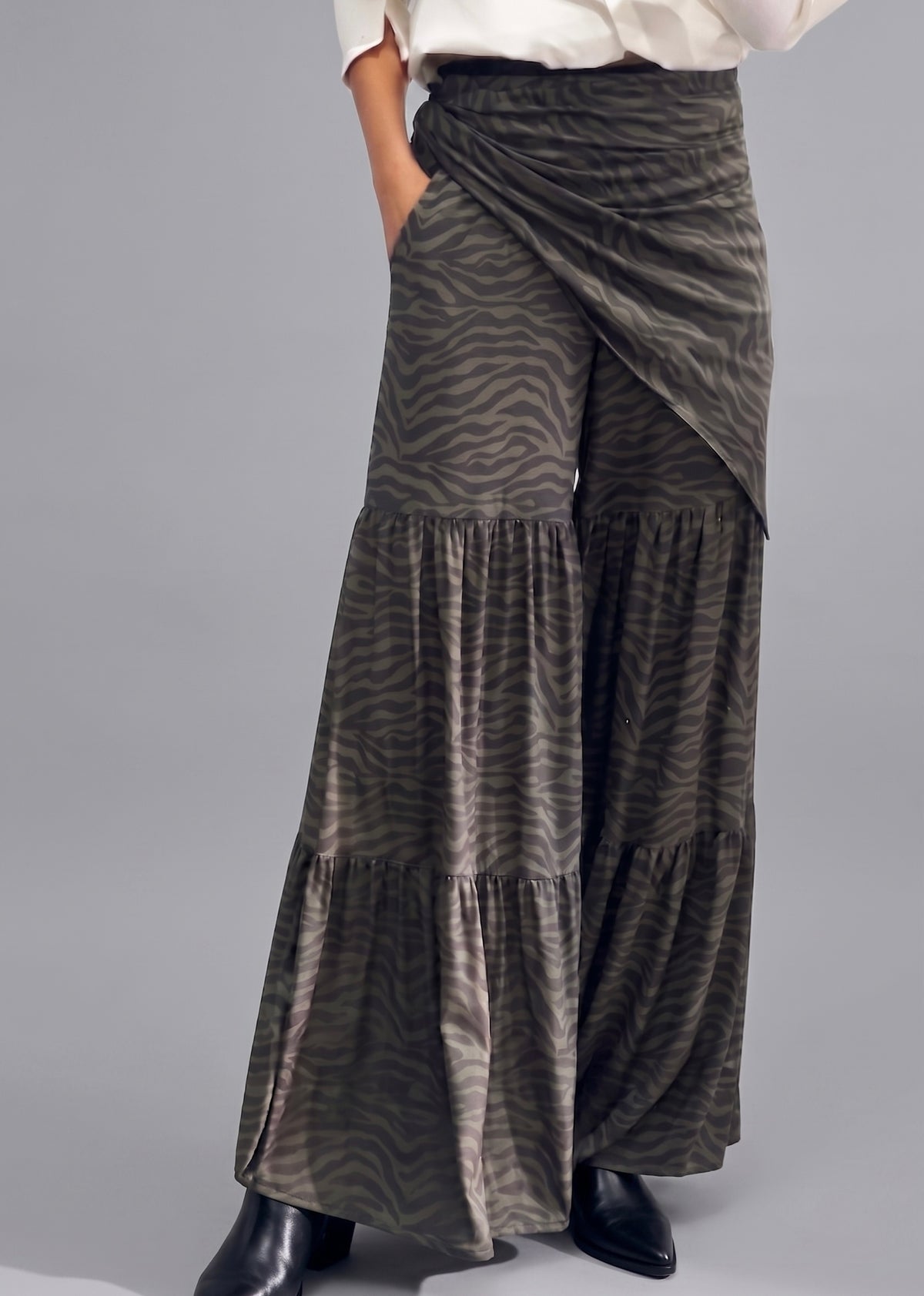 Minerva Ópalo · Alma Clothing