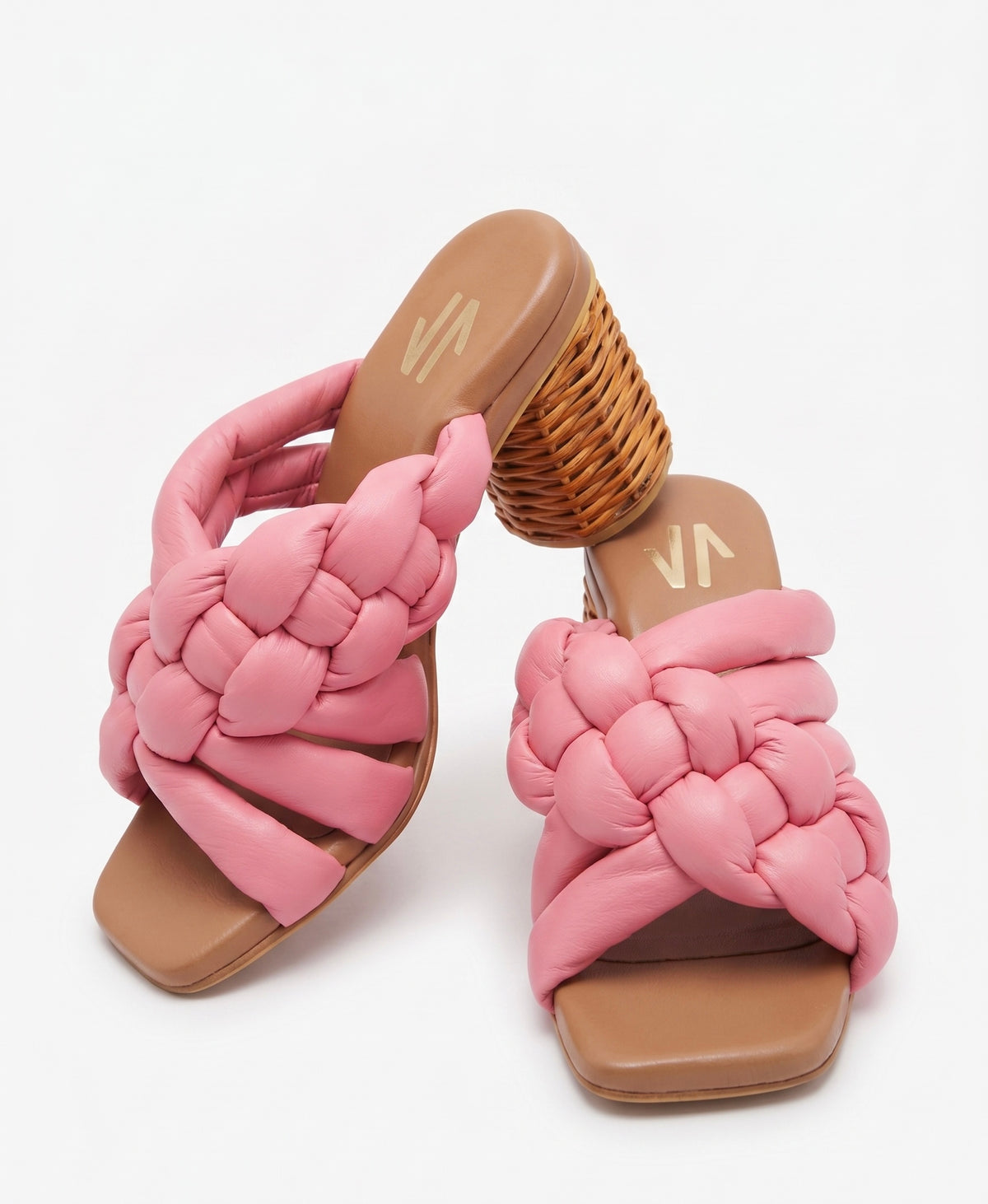 Danie canasto pink · Silvia Cobos