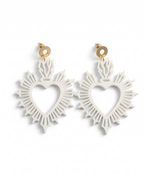 Aretes Alma blanco · Mistica · vista 2 · joyería de autor latinoamericano
