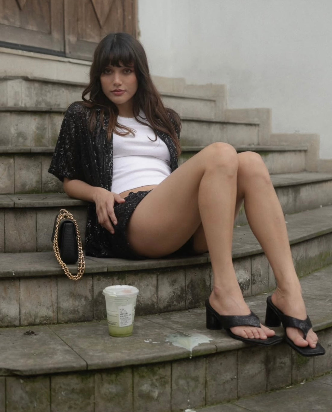Vicky · Bisou · vista 5