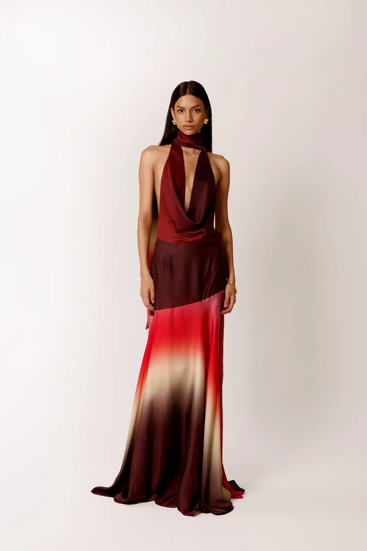 Dewi in Farasha · Zhadère · diseño latinoamericano