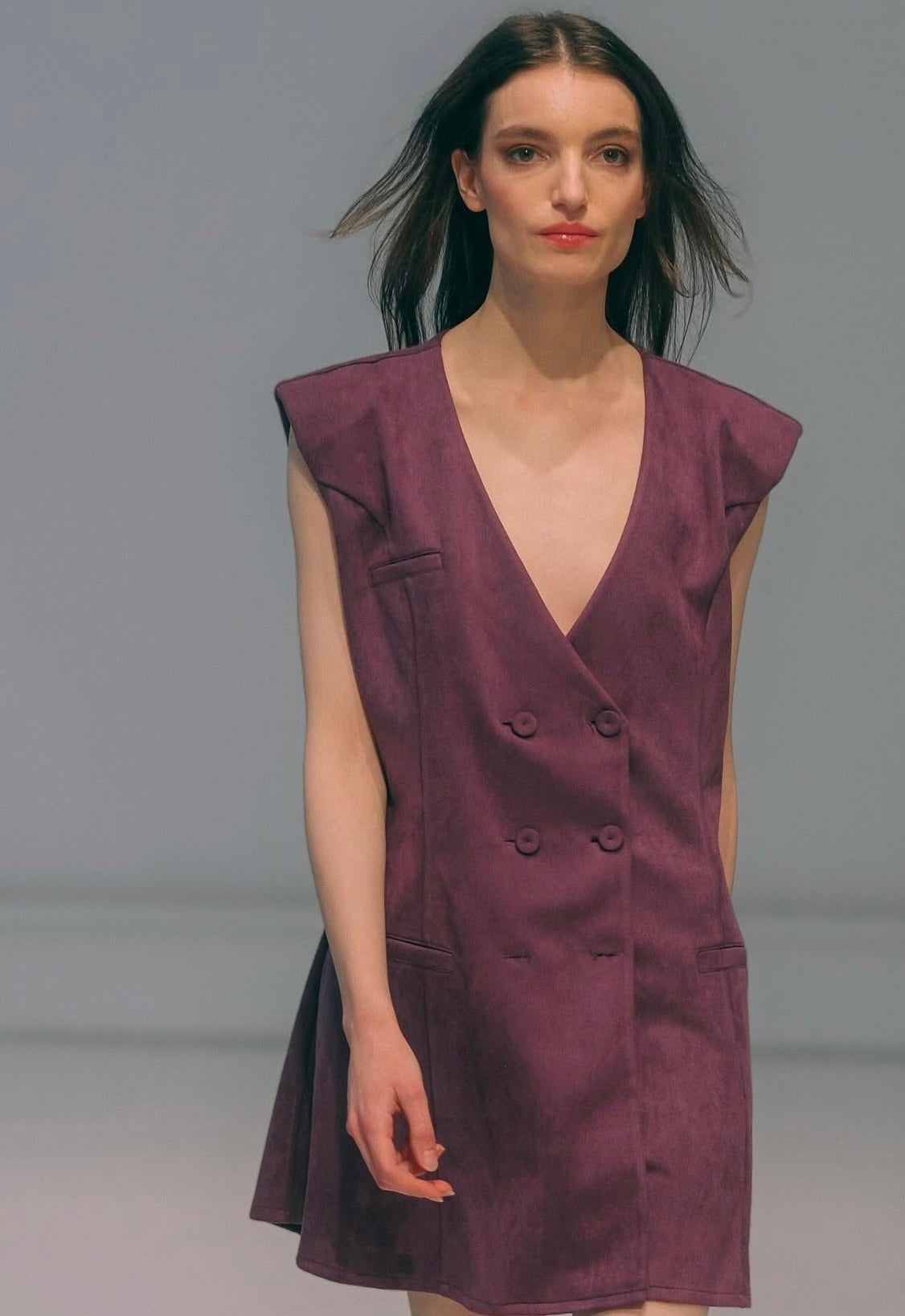 Vestido blazer plum · AMAG · diseño latinoamericano