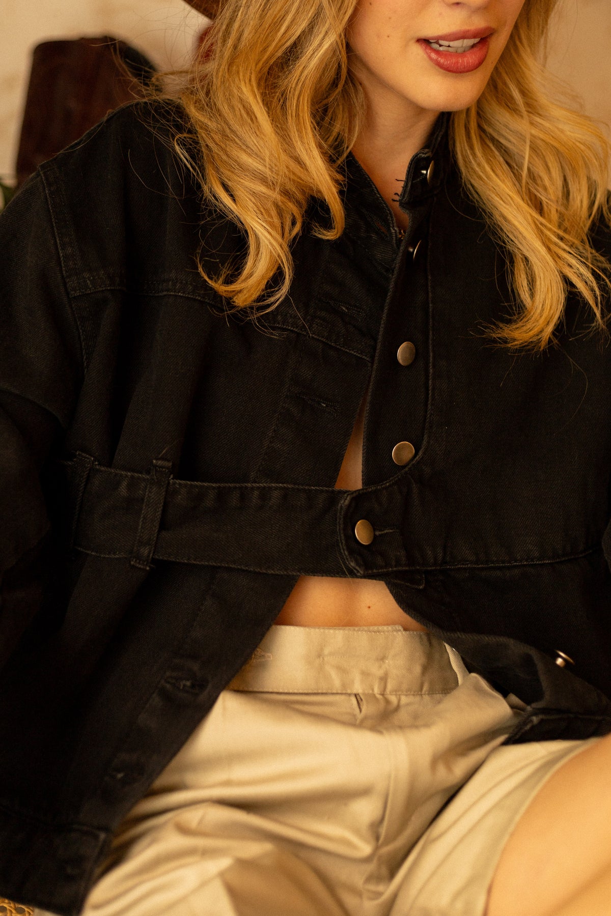 Jacket Negro · Elemento · vista 3 · diseño latinoamericano