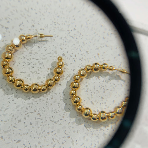 Aretes Momo · Aguadulce · vista 2 · joyería de autor latinoamericano