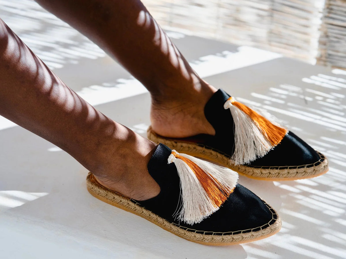 Mules Black · Silvia Cobos