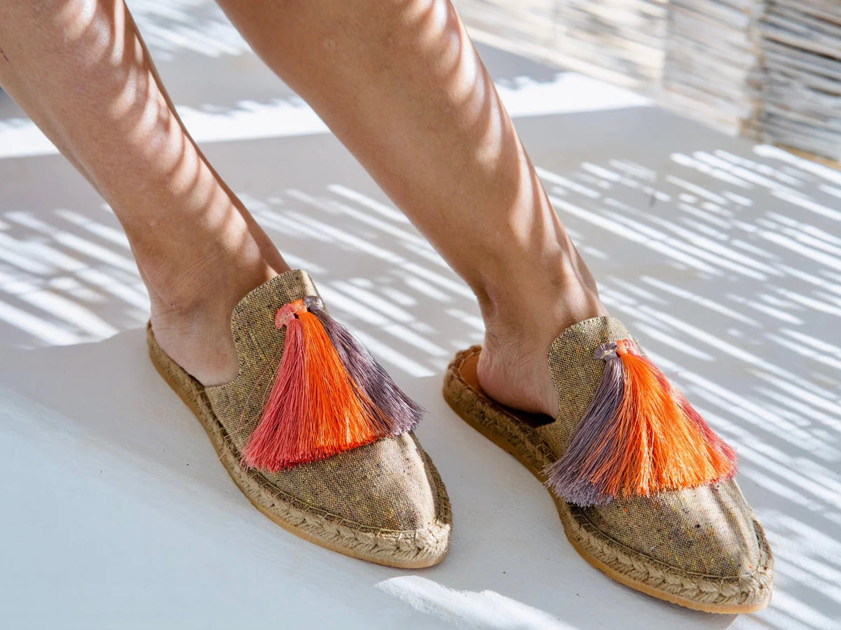 Mules camel · Silvia Cobos